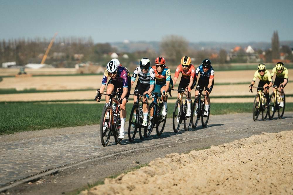 Hellestraat en Onderbossenaarstraat nieuwe hellingen in Dwars door Vlaanderen 2026
