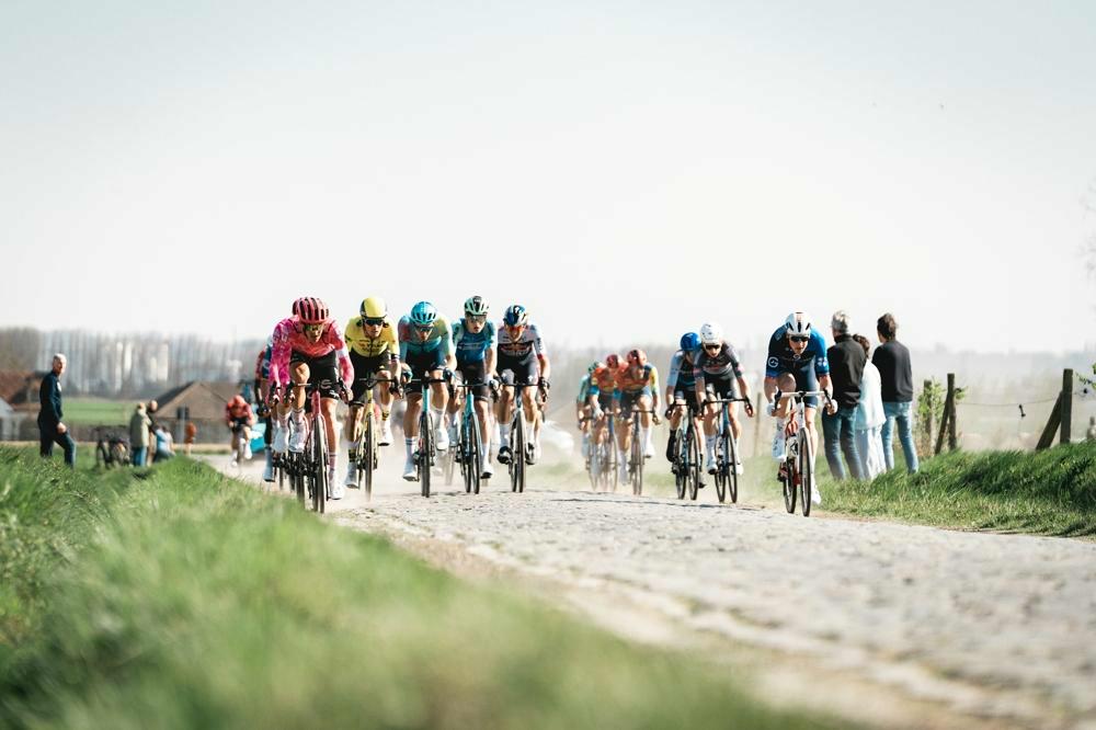 Kopecky and Van Aert are aiming for a first victory at Dwars door Vlaanderen
